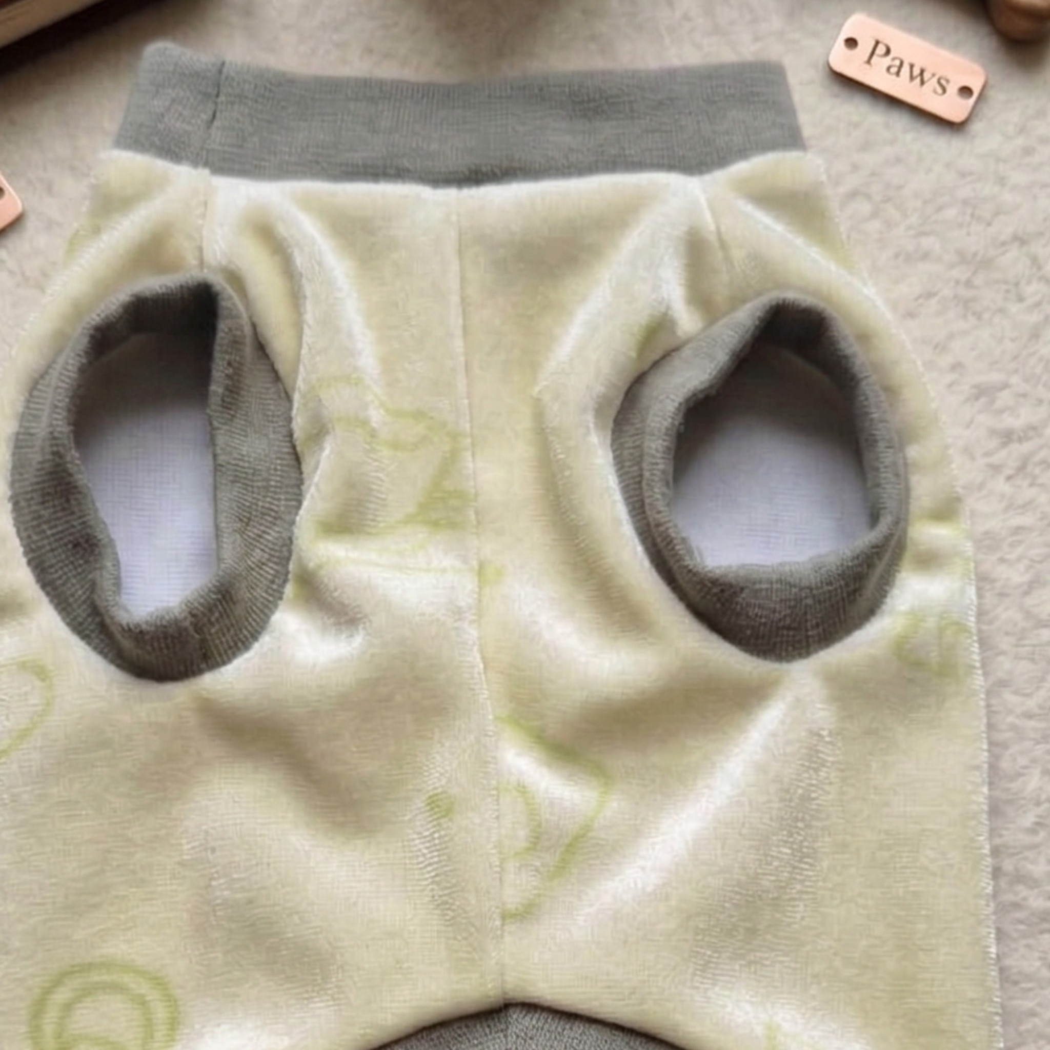 White Rabbit Greenish Sweatshirt - Ciniglia Vellutata con Rouche Pizzo